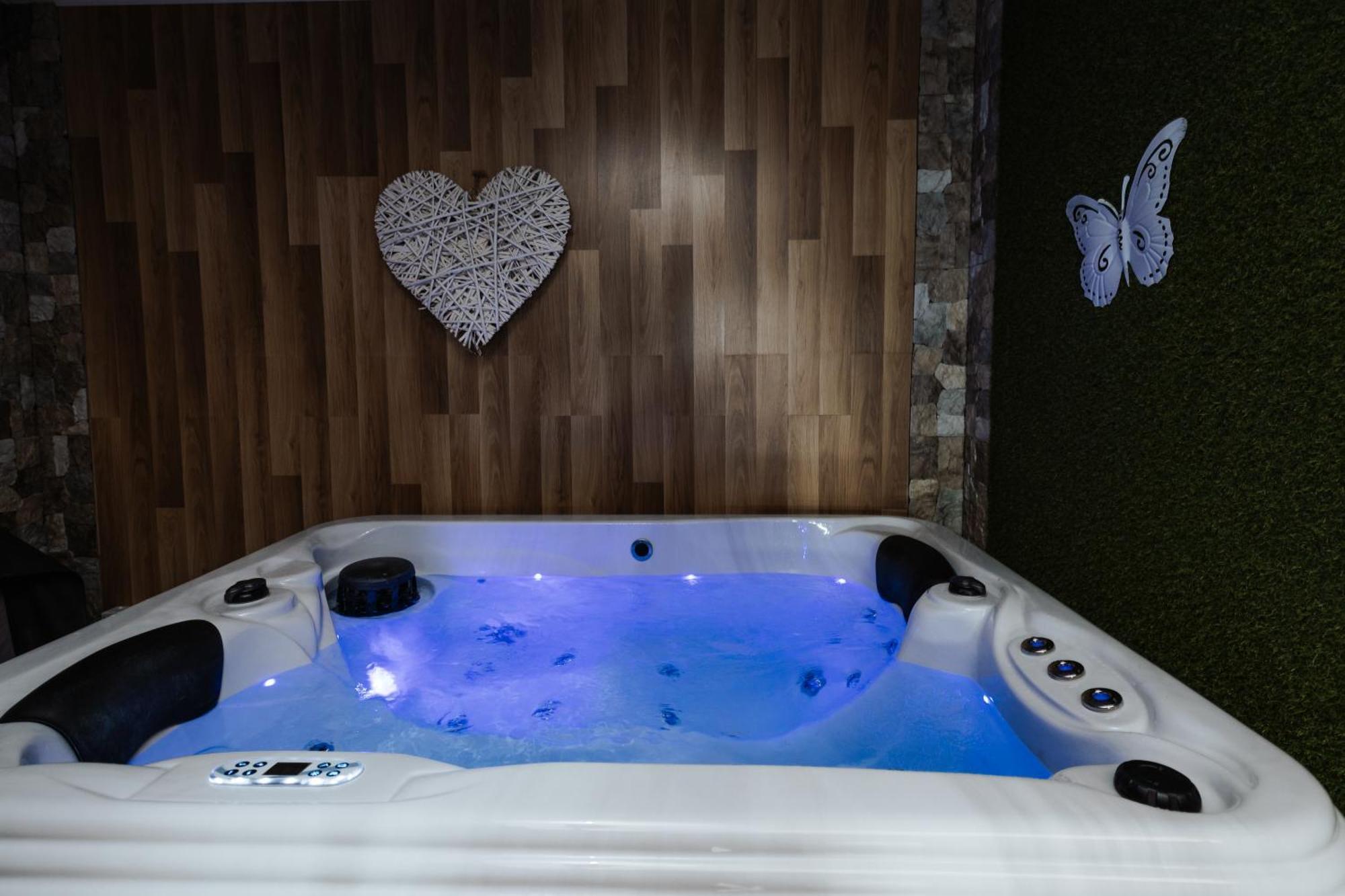 Tanja S Holiday Home In Nature With Sauna And Hot Tub Gorica pri Slivnici Exteriör bild