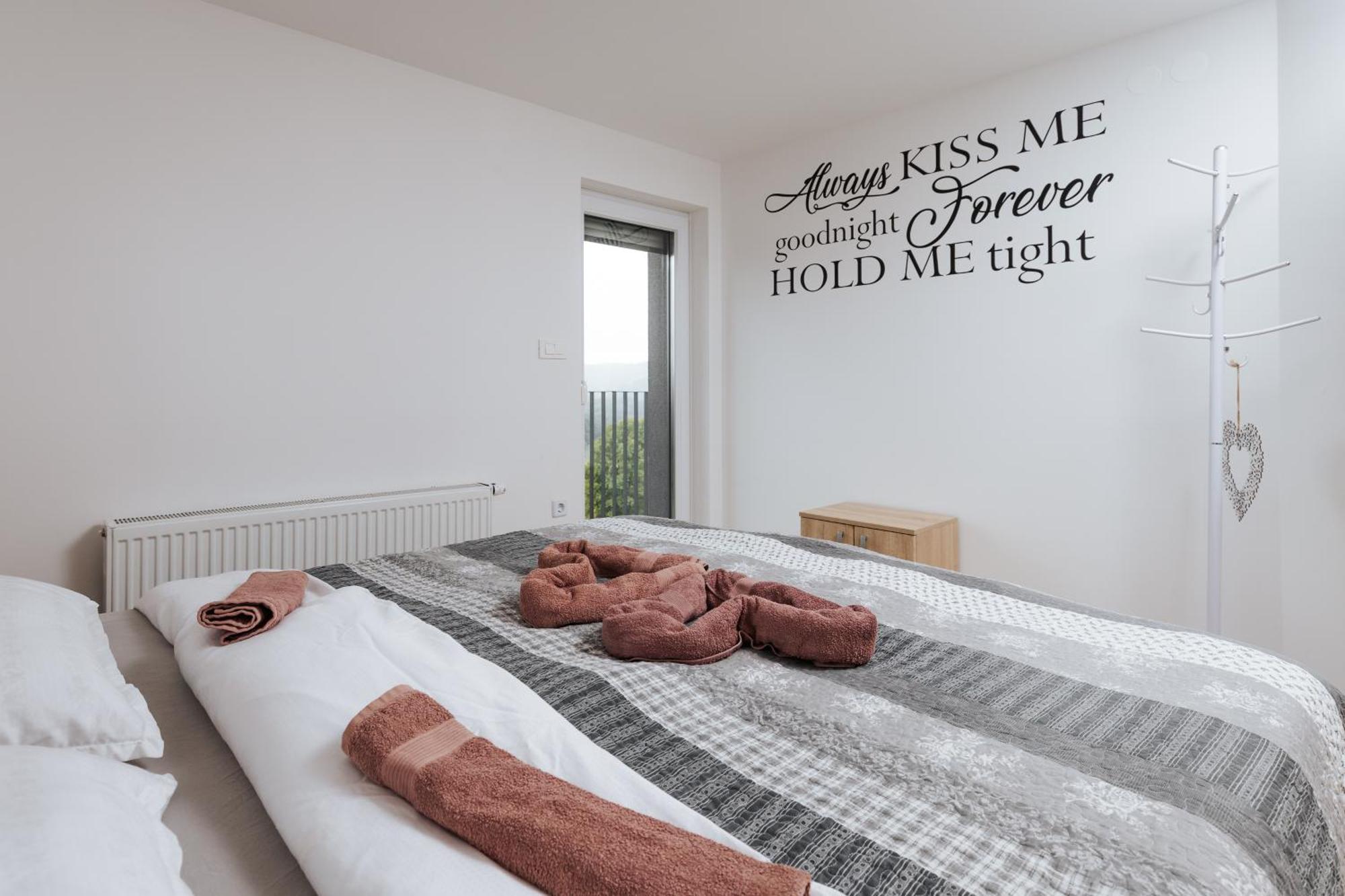 Tanja S Holiday Home In Nature With Sauna And Hot Tub Gorica pri Slivnici Exteriör bild